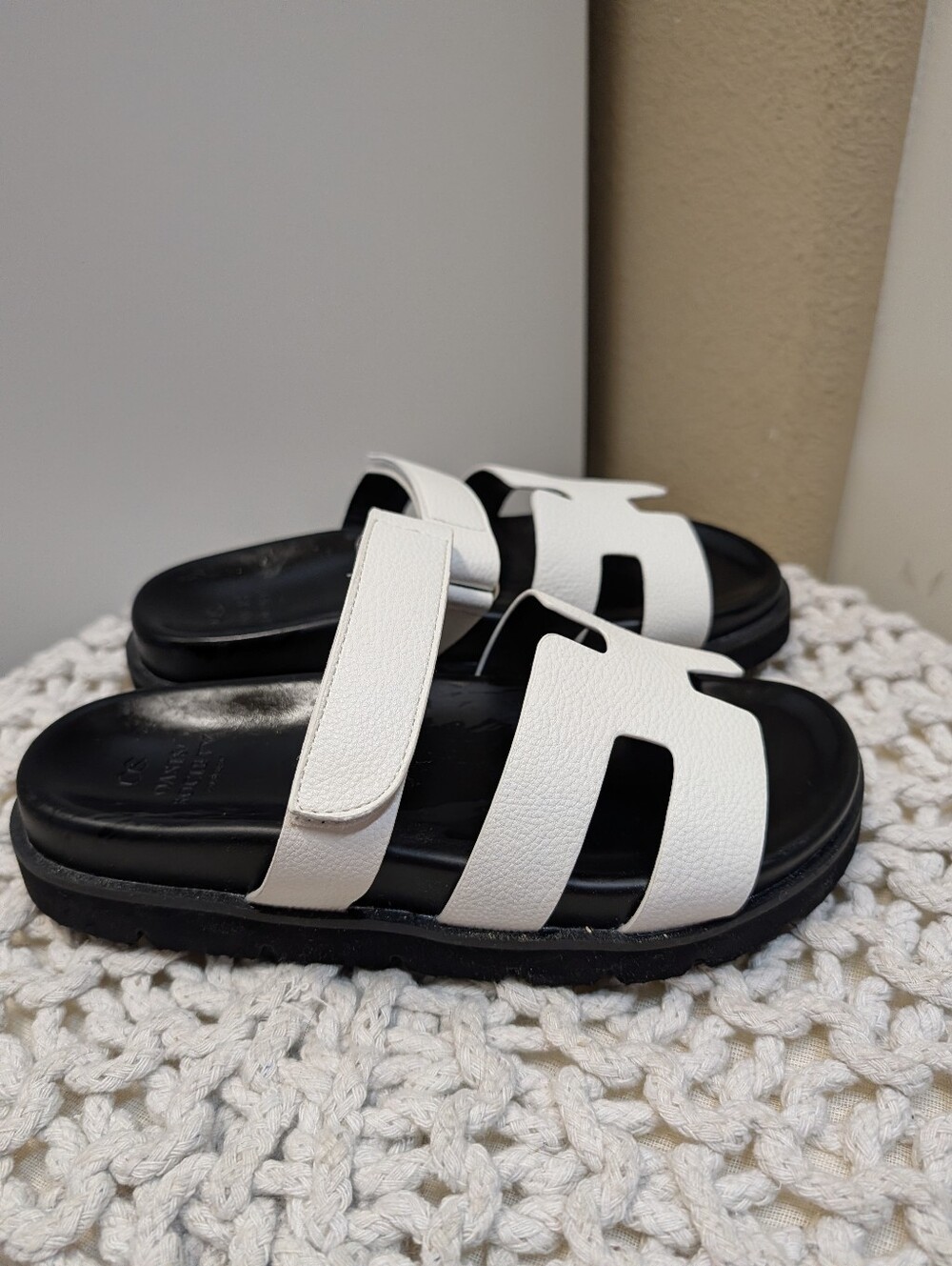 New, White and Black Double-Strap Slide Sandals, Nice slide